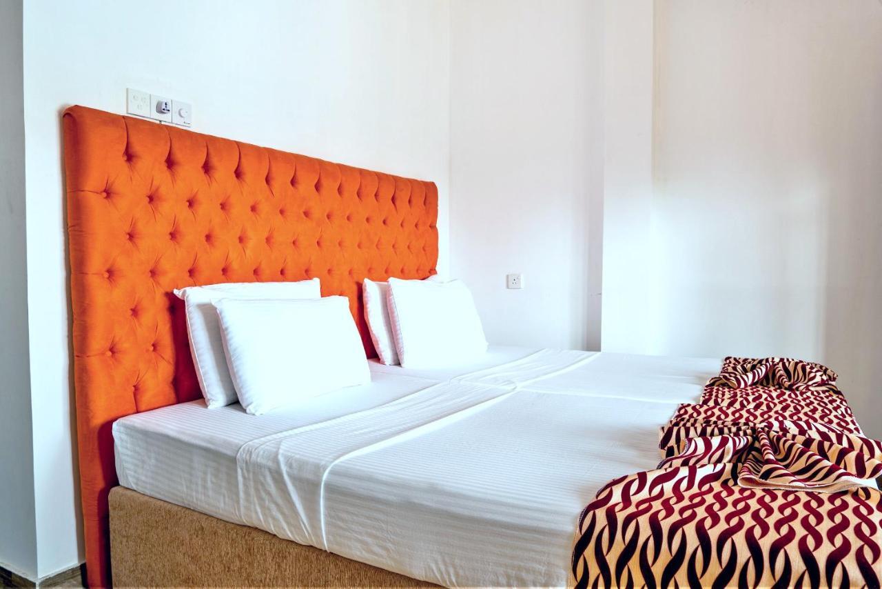 Ocean Bay Surf Resort Weligama Exterior foto